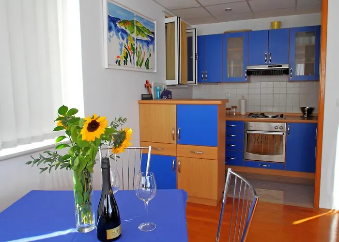 Apartment Nikatoni